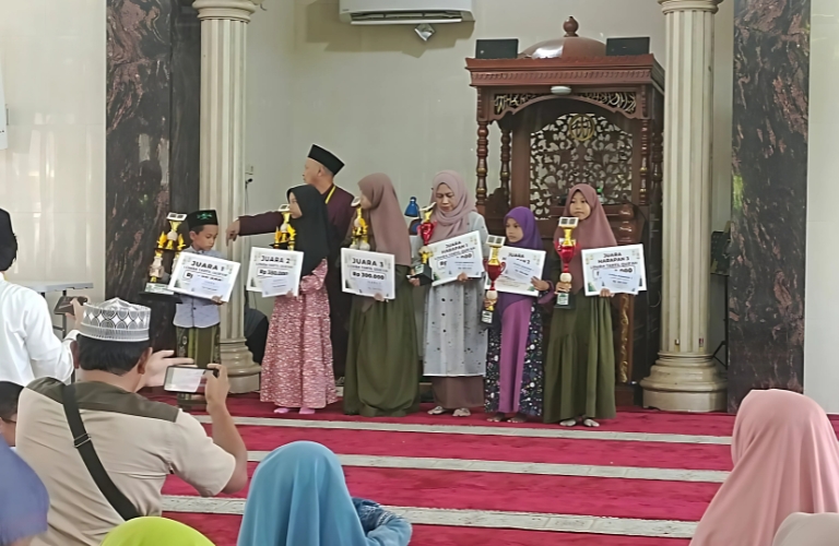 Santri tpq al dakwah geluran raih juara 3 dan harapan 3 lomba tartil di masjid tpq an nur taman suko asri