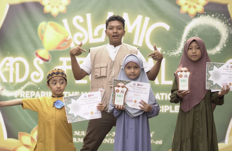Santri tpq masjid al dakwah sabet juara 1 dan 3 di ajang islamic kids festival 2025