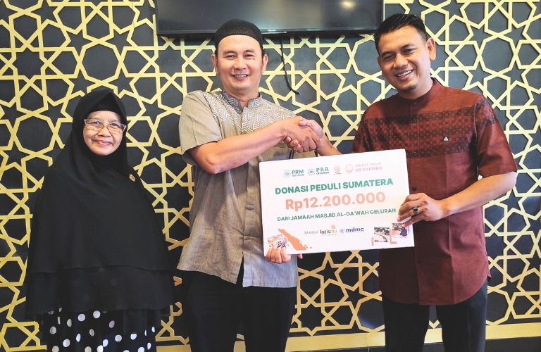 Jamaah Masjid Al Dakwah Geluran Salurkan Donasi Peduli Sumatera Melalui LAZISMU PCM Sepanjang