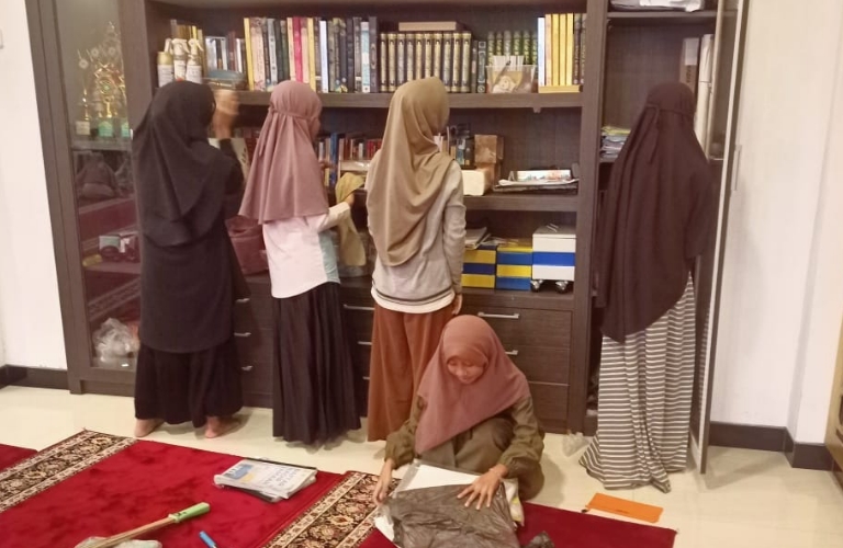 Kolaborasi Masjid Al Dakwah dan Warga Geluran Wujudkan Perbaikan Jalan Kuto 20251225 164655